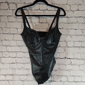 Popilush Faux Leather Sculpting Bodysuit Size M NWT